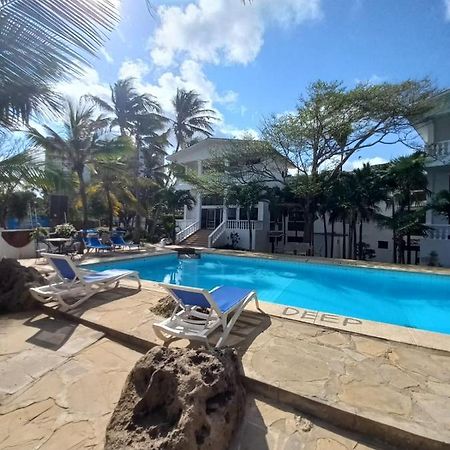Maasai Villas Момбаса Екстериор снимка