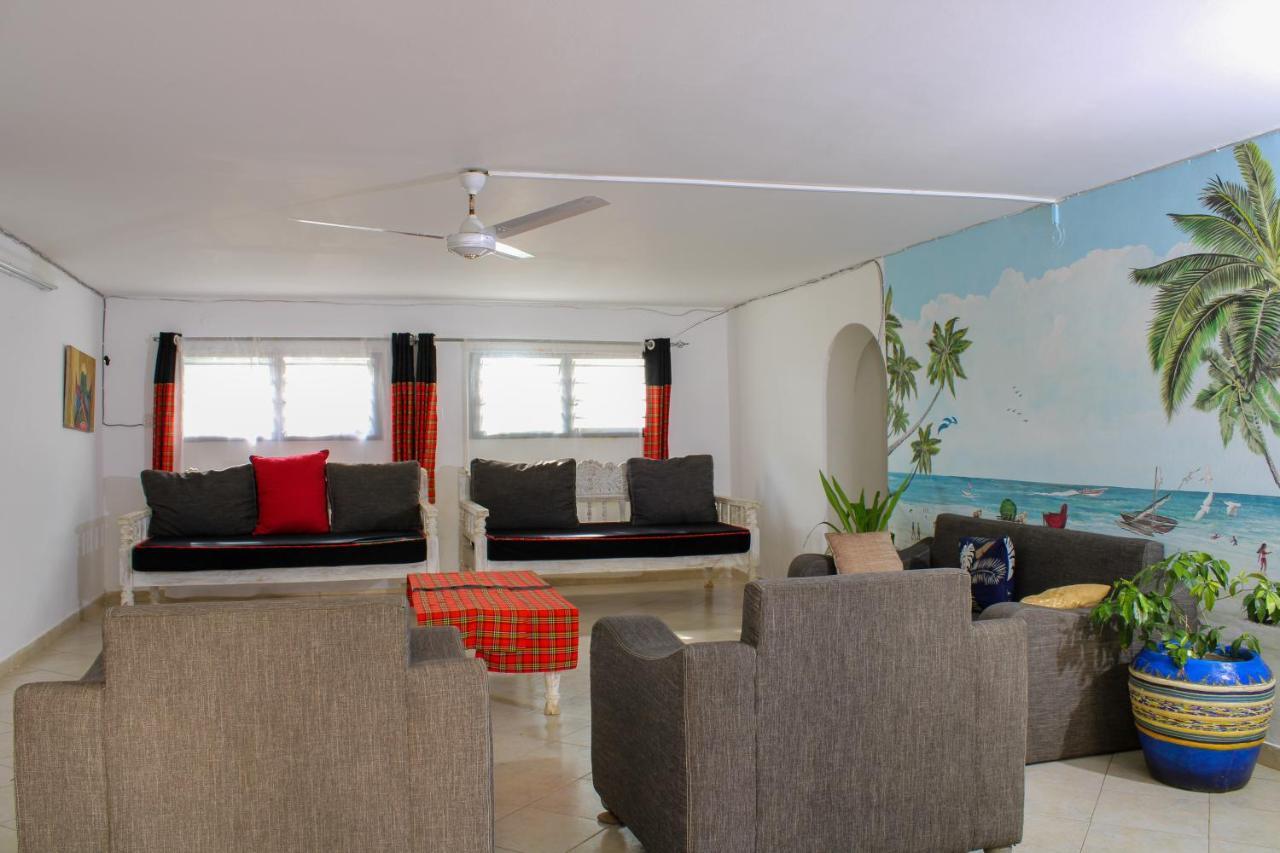 Maasai Villas Момбаса Екстериор снимка