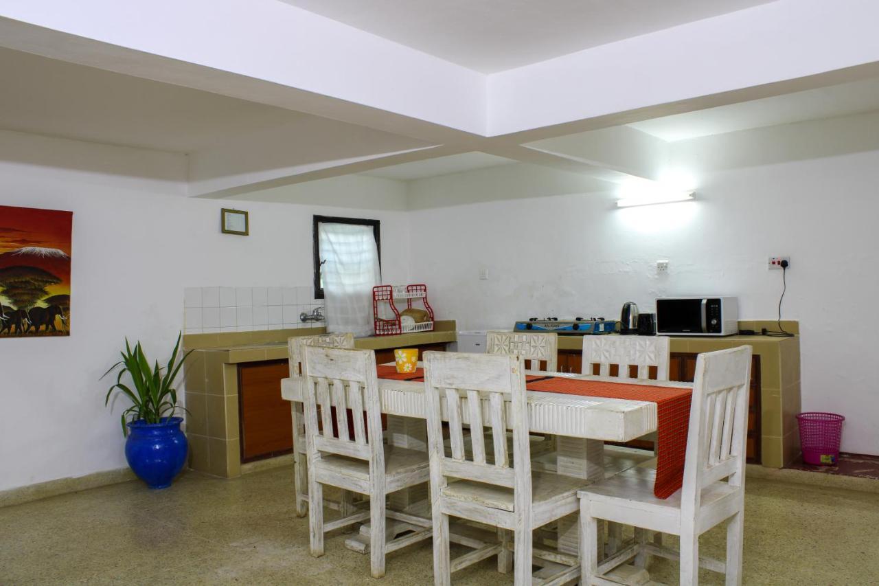 Maasai Villas Момбаса Екстериор снимка