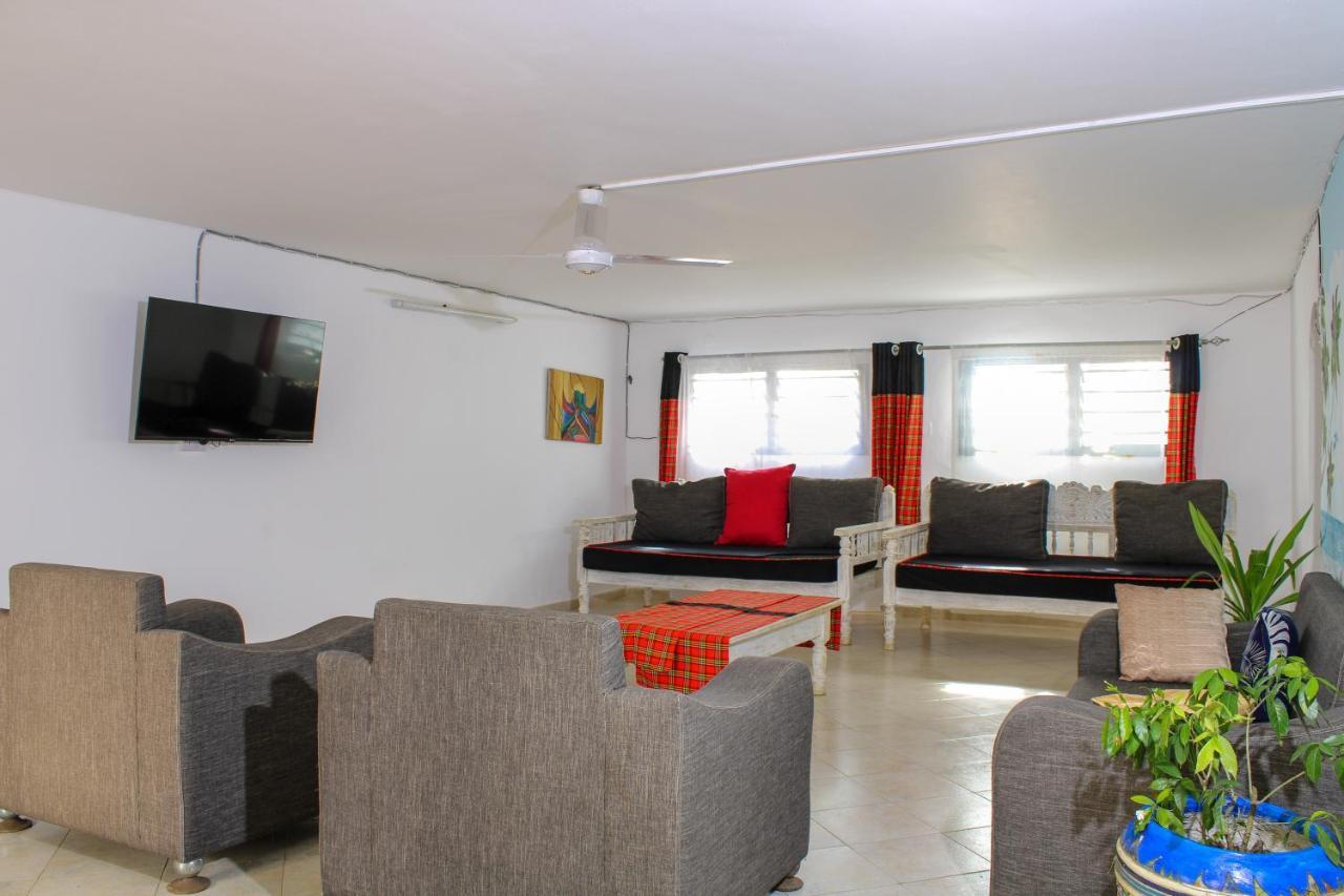 Maasai Villas Момбаса Екстериор снимка