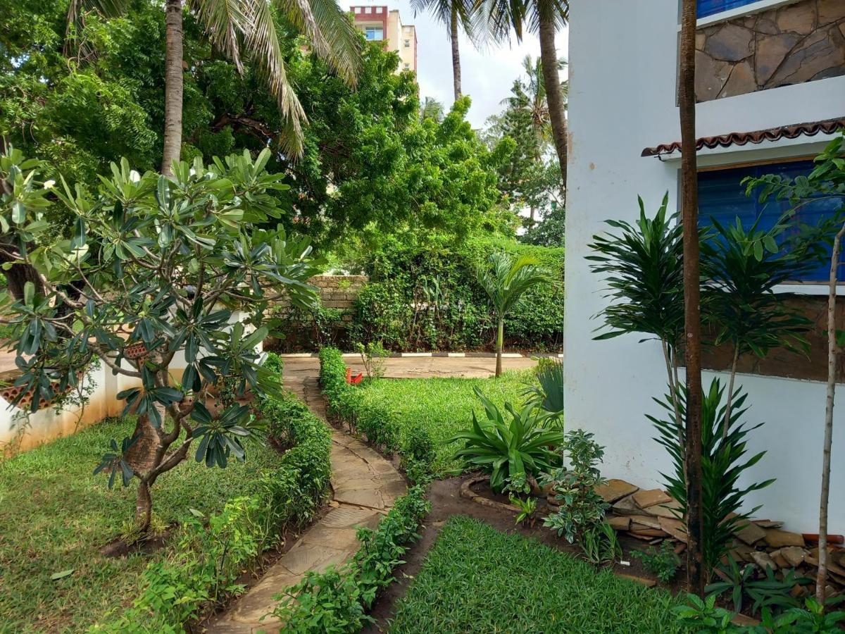 Maasai Villas Момбаса Екстериор снимка